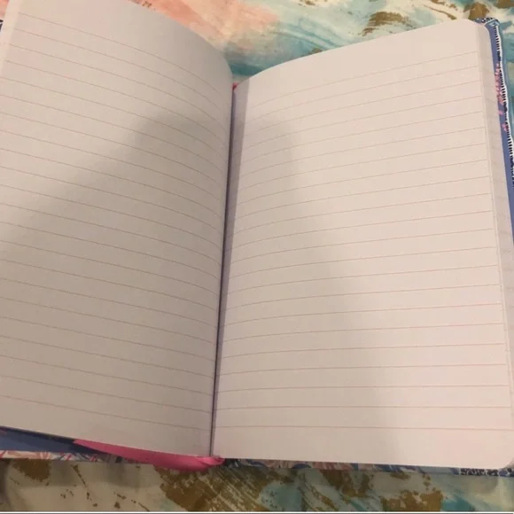 Lilly Pulitzer journal & pen set Kaleidoscope Coral - Picture 3 of 3